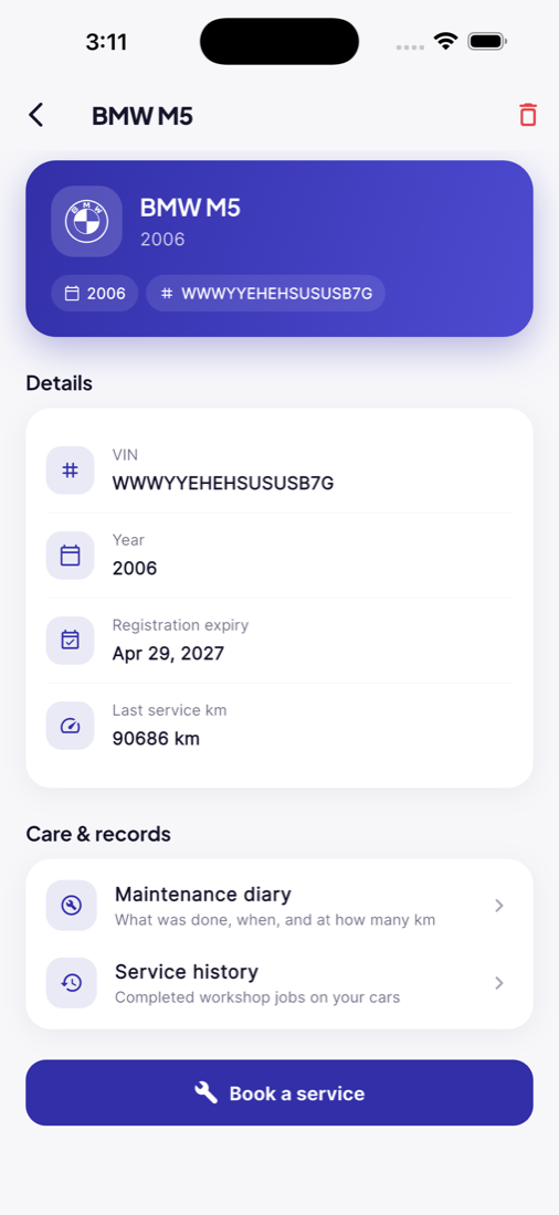 MekAuto vehicle details and maintenance records